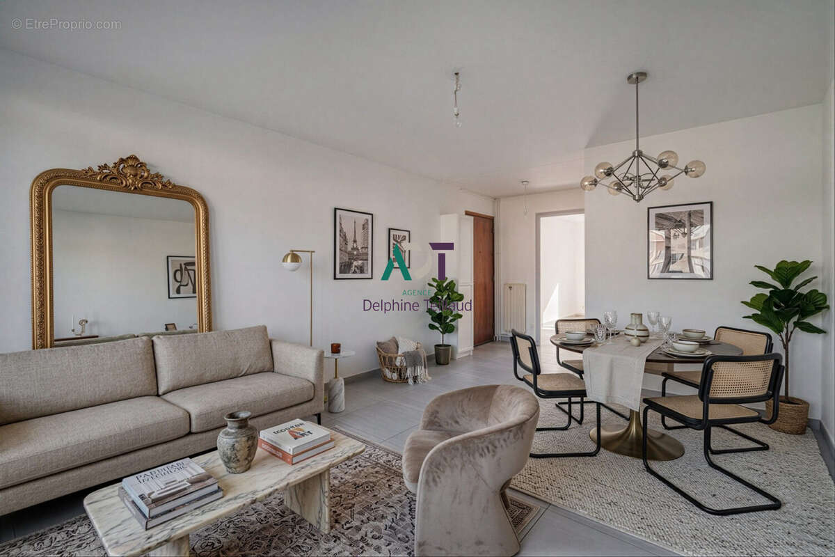 Appartement à FONTAINE