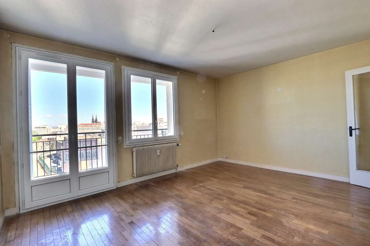 Appartement à CHAMALIERES