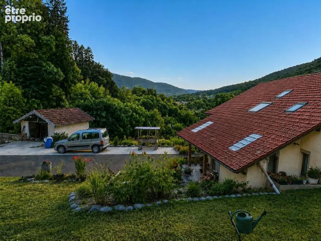 Ferme renovee  cadre nature 2,5 ha de terrain - photo 7