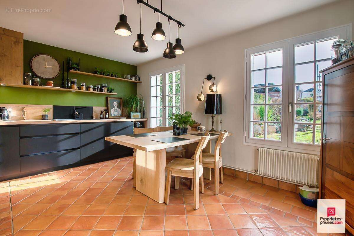 Maison à ARNIERES-SUR-ITON