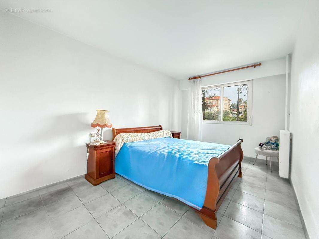 Appartement à CAGNES-SUR-MER