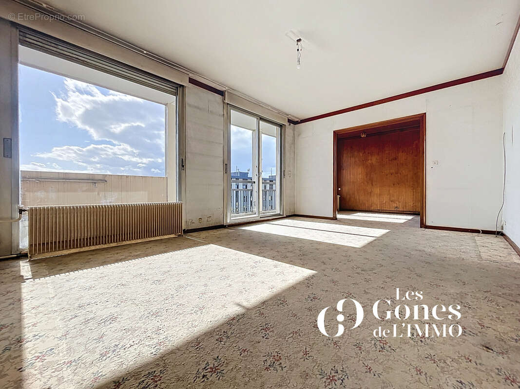 Appartement à LYON-8E