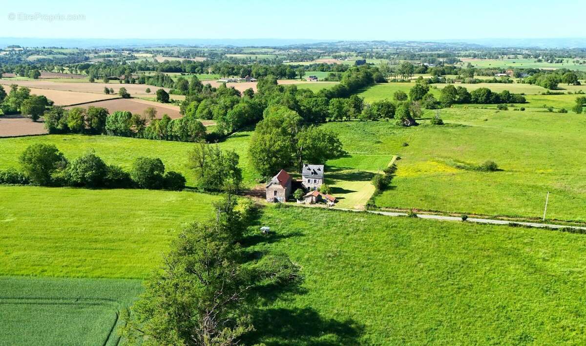 Maison à VAUREILLES