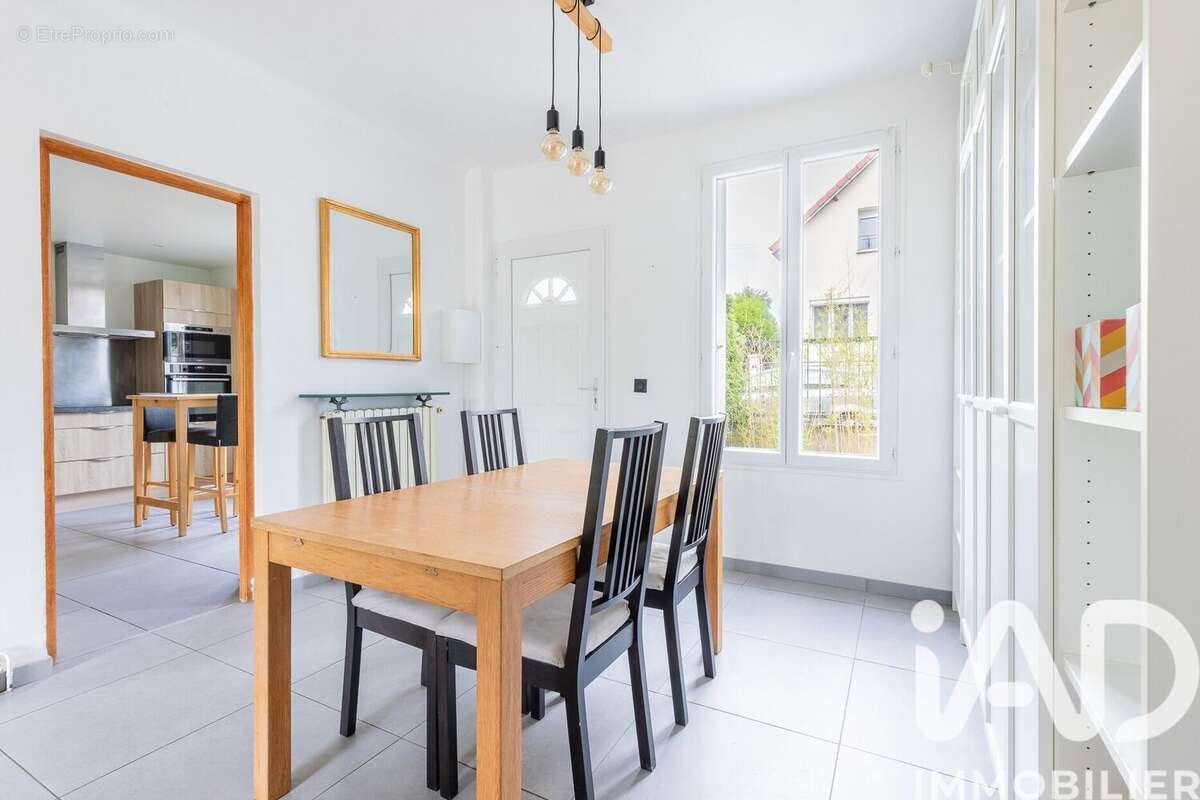 Photo 4 - Maison à SAVIGNY-SUR-ORGE