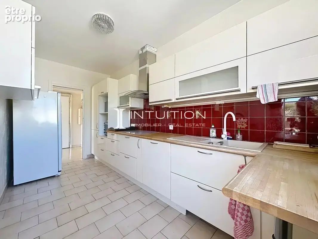Cannes - Basse Californie : Vaste appartement toit terrasse avec garage - photo 11