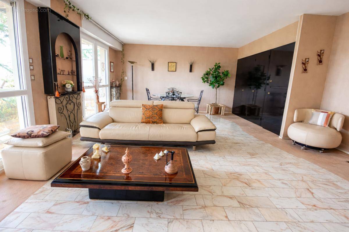 Appartement à LE BOUSCAT