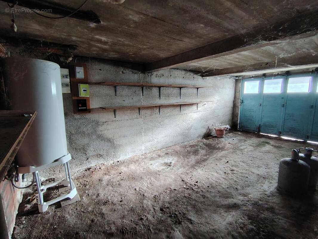 Photo 8 - Maison à FONTAINE-LES-GRES