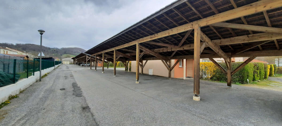 Appartement à ARPAJON-SUR-CERE