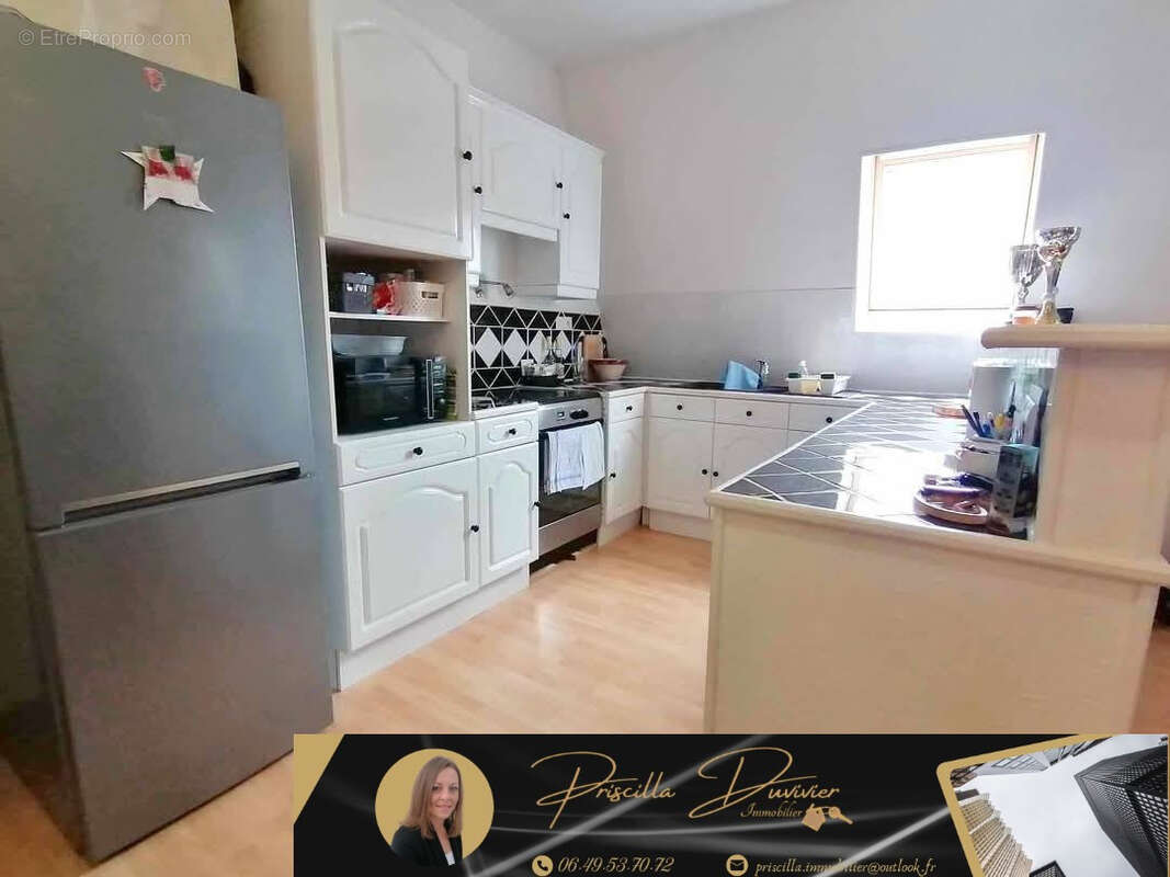 Appartement à MOUY