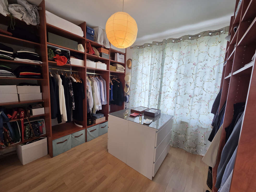 Maison à SAINT-MARTIN-BOULOGNE