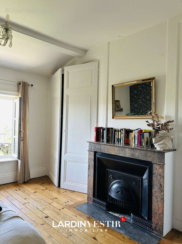 Maison à SAINT-GENIS-LAVAL