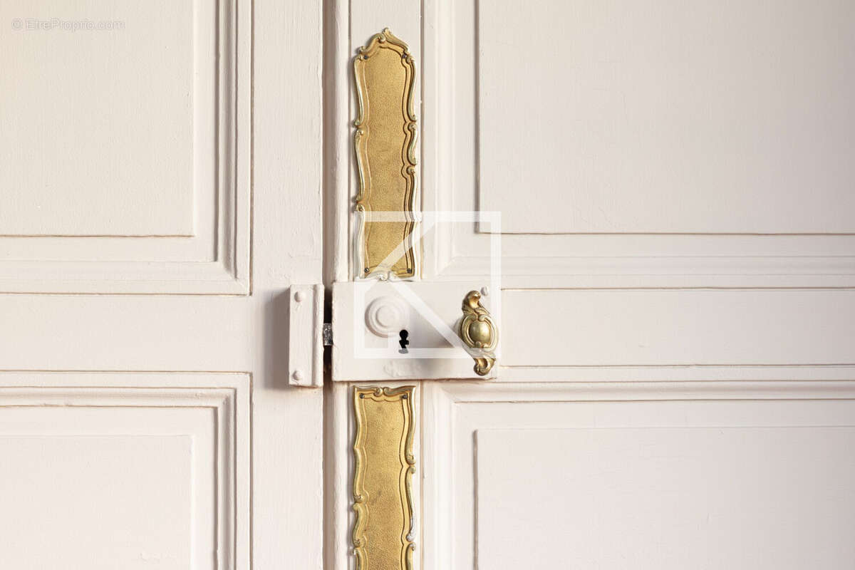 Maison à SAINT-PAVACE