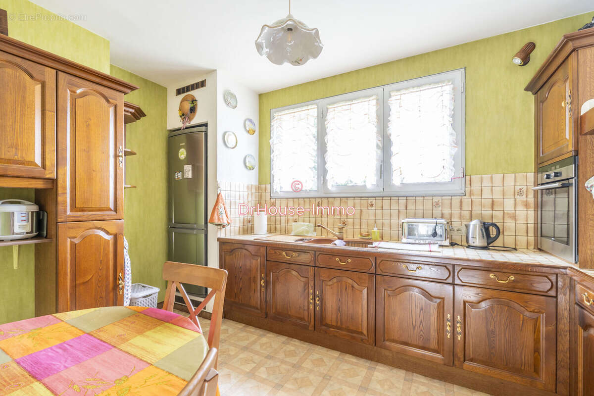 Appartement à LA CELLE-SAINT-CLOUD
