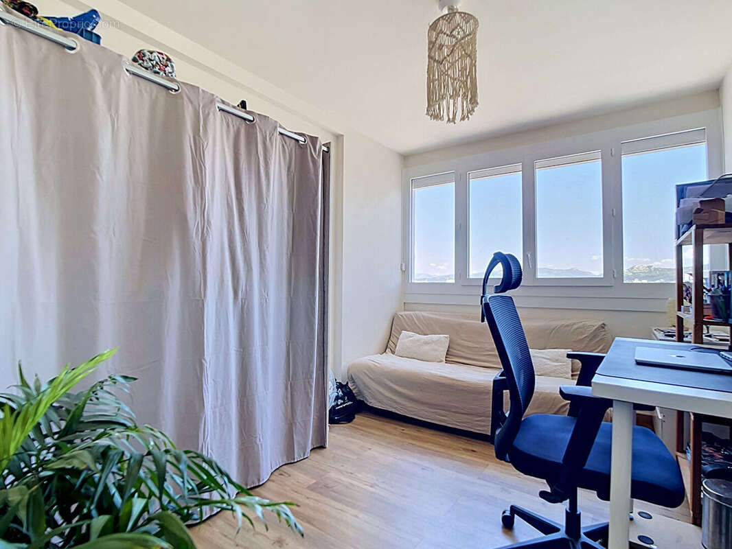 Appartement à MARSEILLE-9E