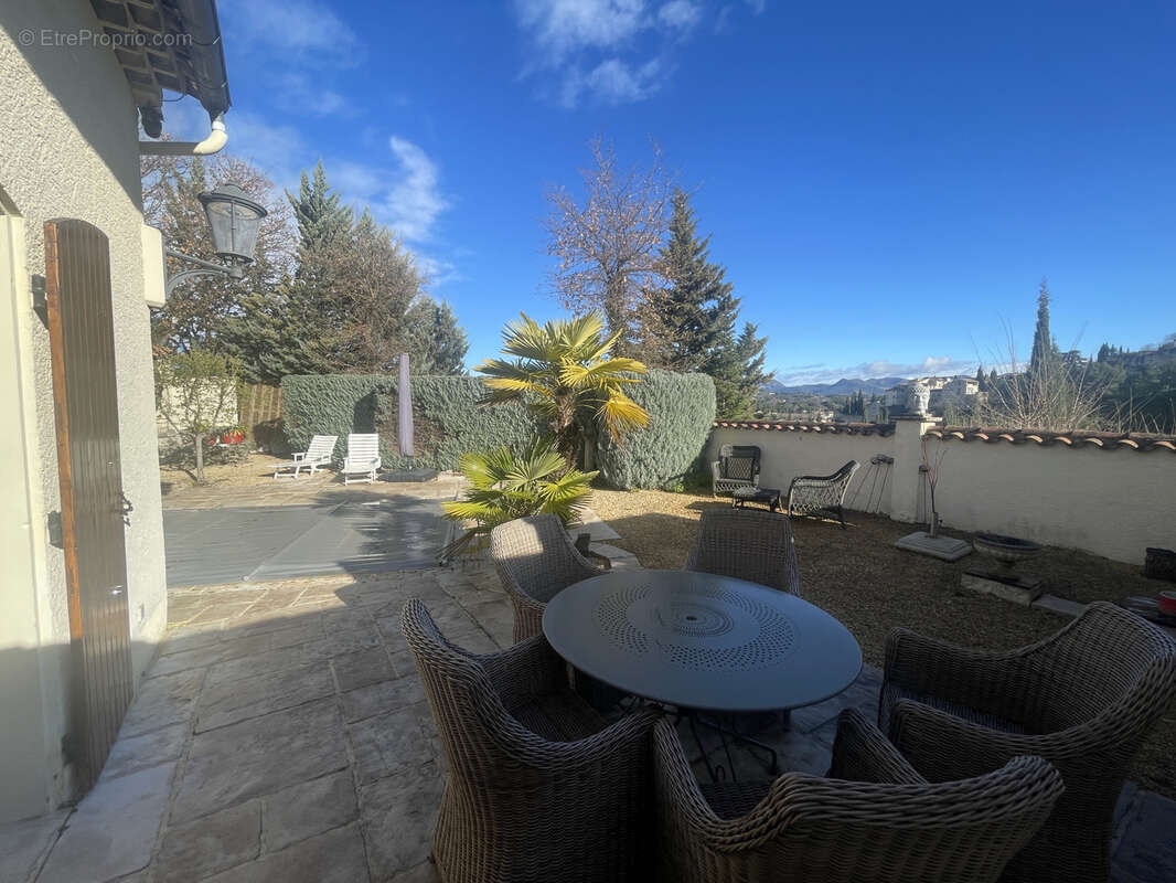 Maison à VAISON-LA-ROMAINE