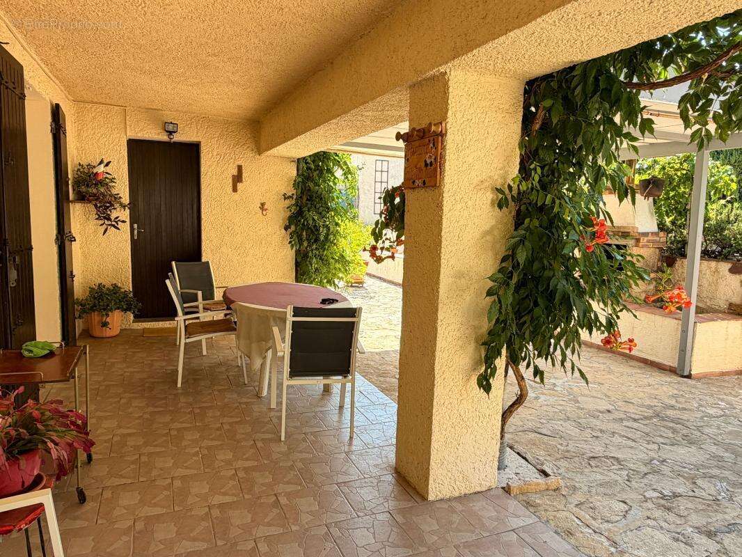 Maison à VAISON-LA-ROMAINE