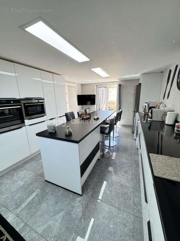 Maison à ROZAY-EN-BRIE