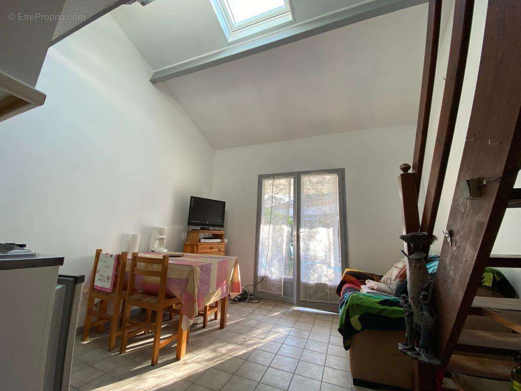 Maison à LES MATHES