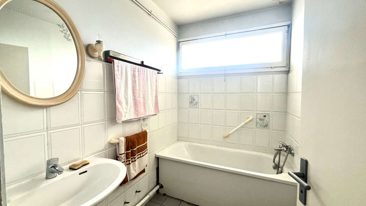 Appartement à SEPTEMES-LES-VALLONS