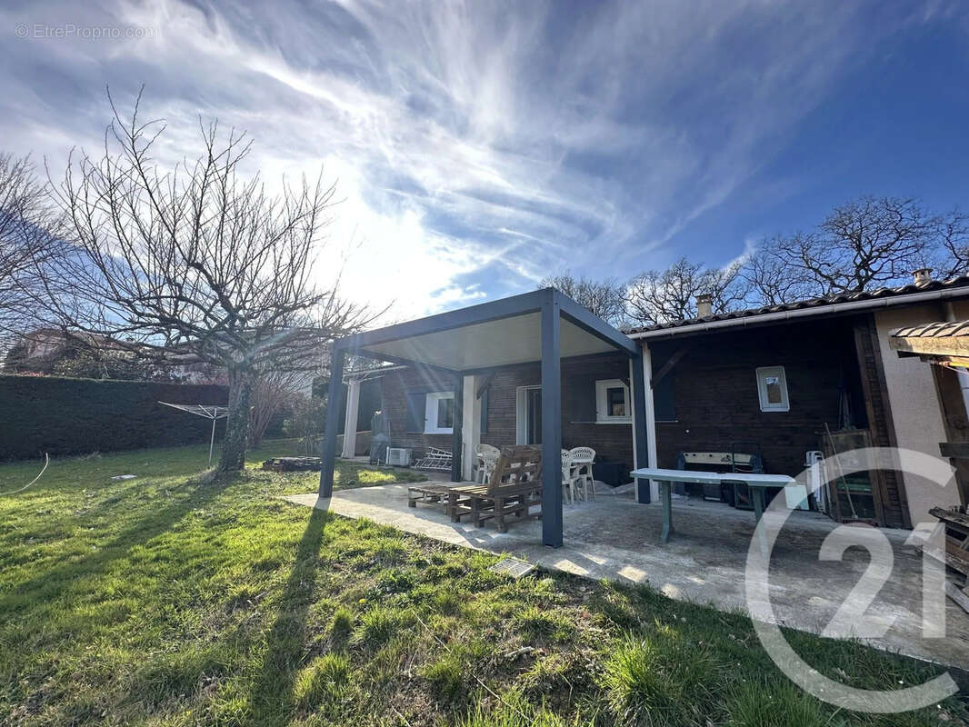 Maison à BONREPOS-SUR-AUSSONNELLE