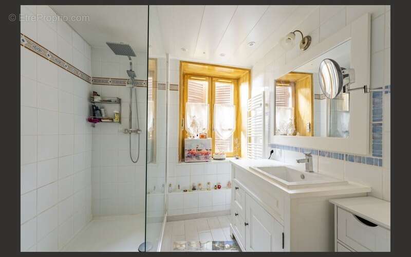 Maison à vendre 6 pièces VILLEFRANCHE SUR SAONE (69) - photo 13