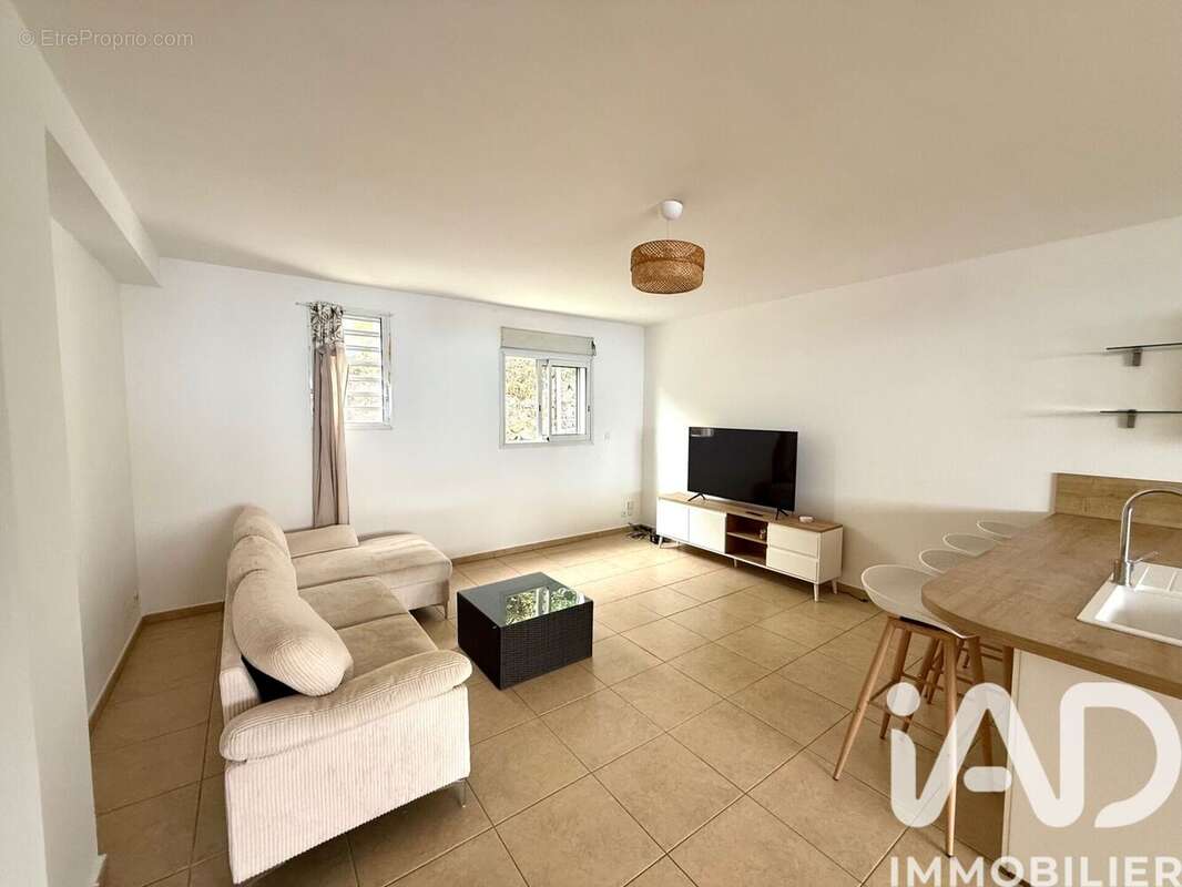 Photo 2 - Appartement à LES TROIS-BASSINS