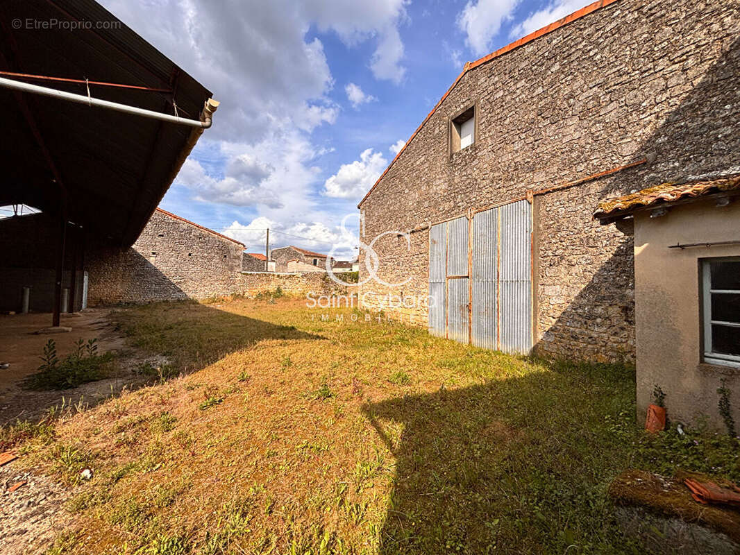 Maison à CHAMPMILLON