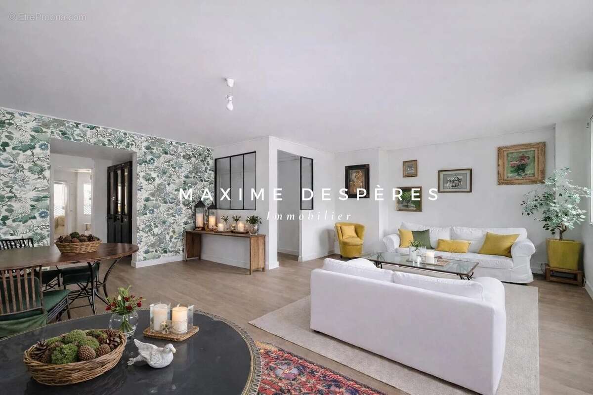 Appartement à NEUILLY-SUR-SEINE