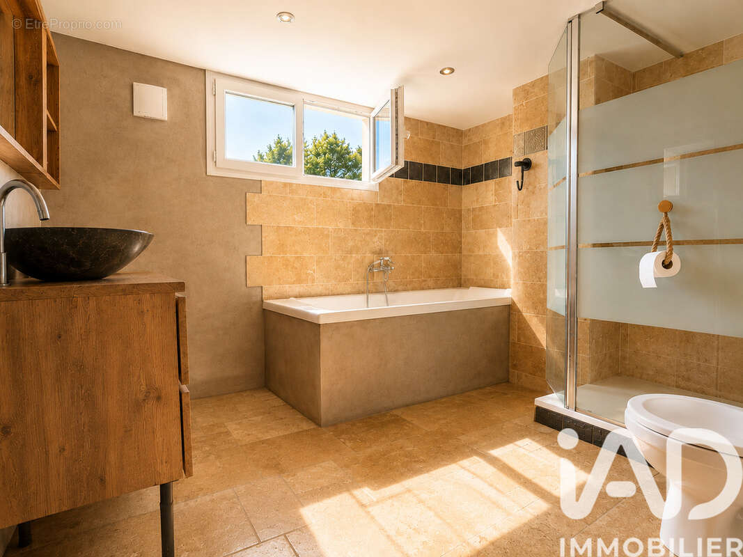 Maison 157 m² à Saint-Romain-De-Colbosc  - photo 7