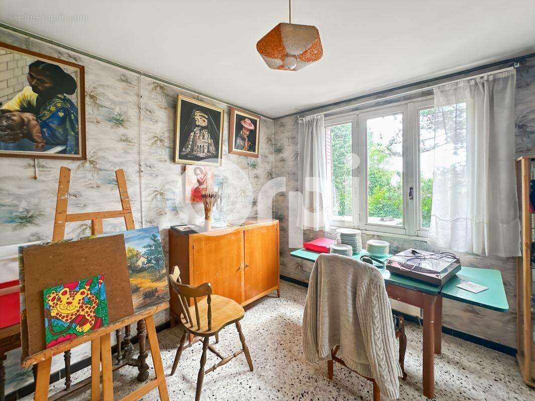 Maison à RUOMS