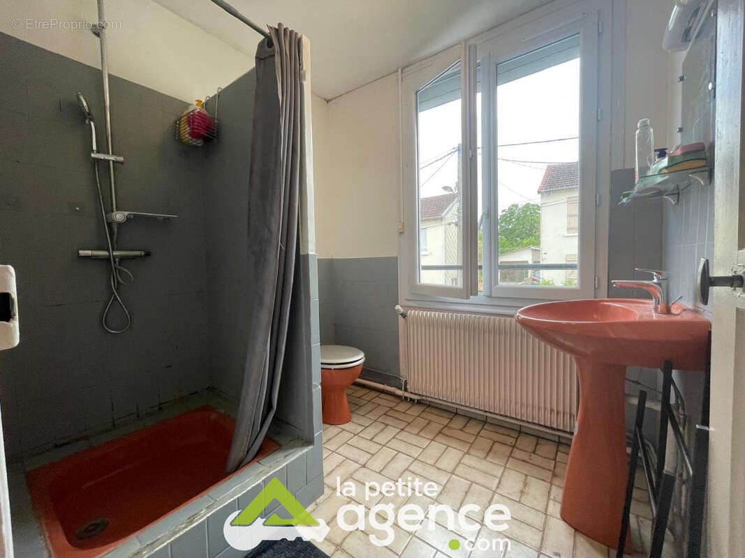 Maison 72 m2 quartier Gionne - photo 12