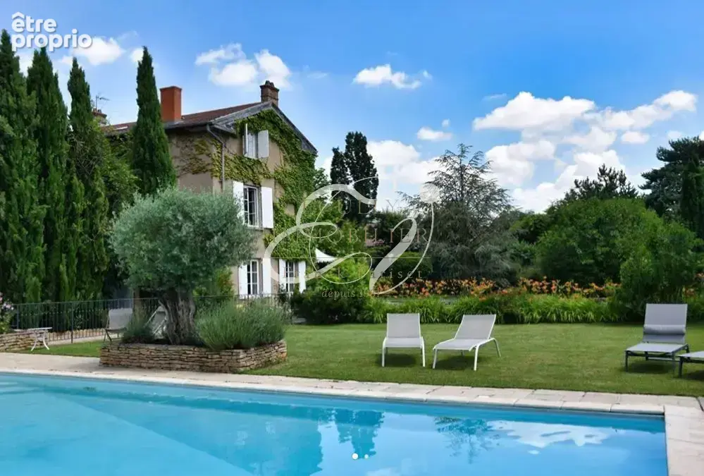 Vente ecully 69130 maison ancienne 11 pieces beaucoup de charme calme belles prestations - photo 15
