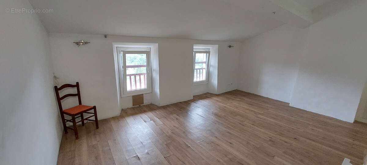 Immeuble de rapports - photo 2