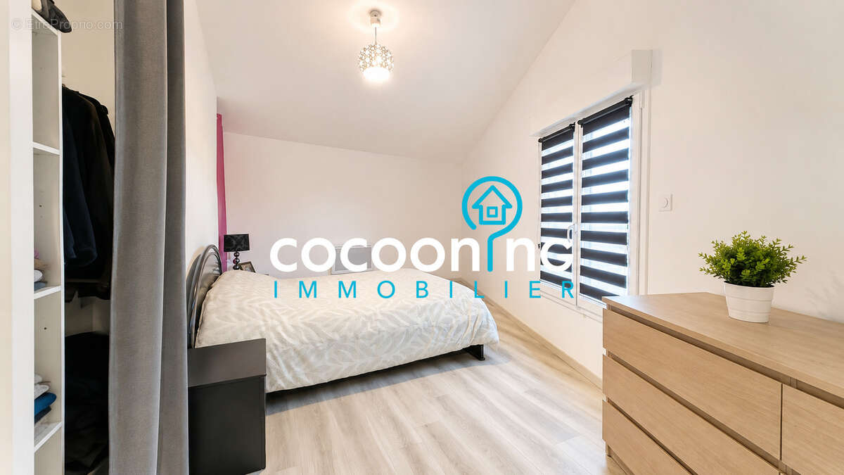 Ensemble immobilier comprenant deux logements d’habitation et une cellule commerciale - photo 14