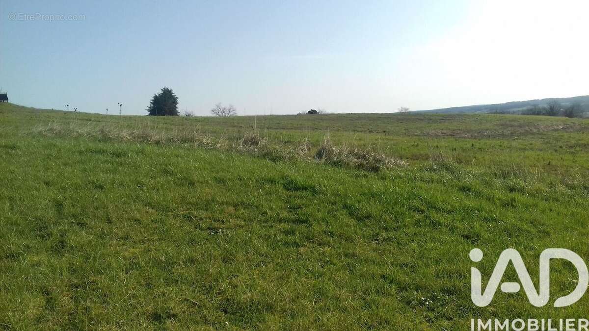 Photo 2 - Terrain à MONTLIEU-LA-GARDE