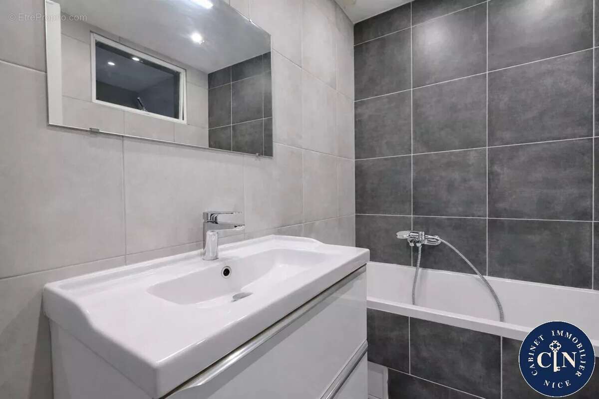 Appartement 79 m² à Nice  - photo 9