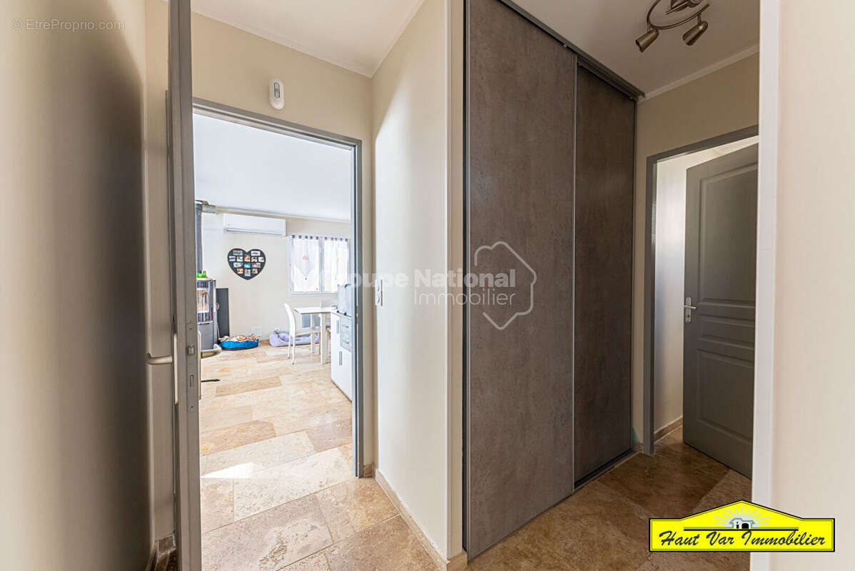 Maison à GREOUX-LES-BAINS