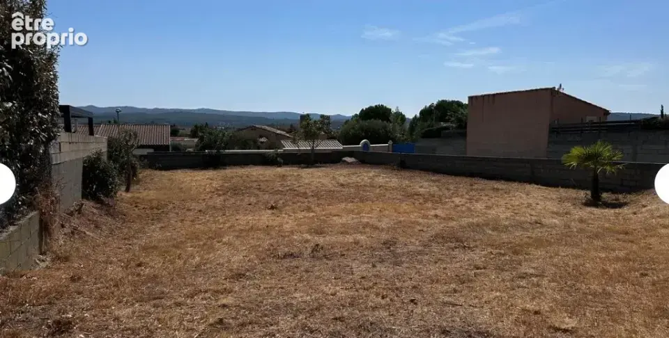 Terrain à TREBES