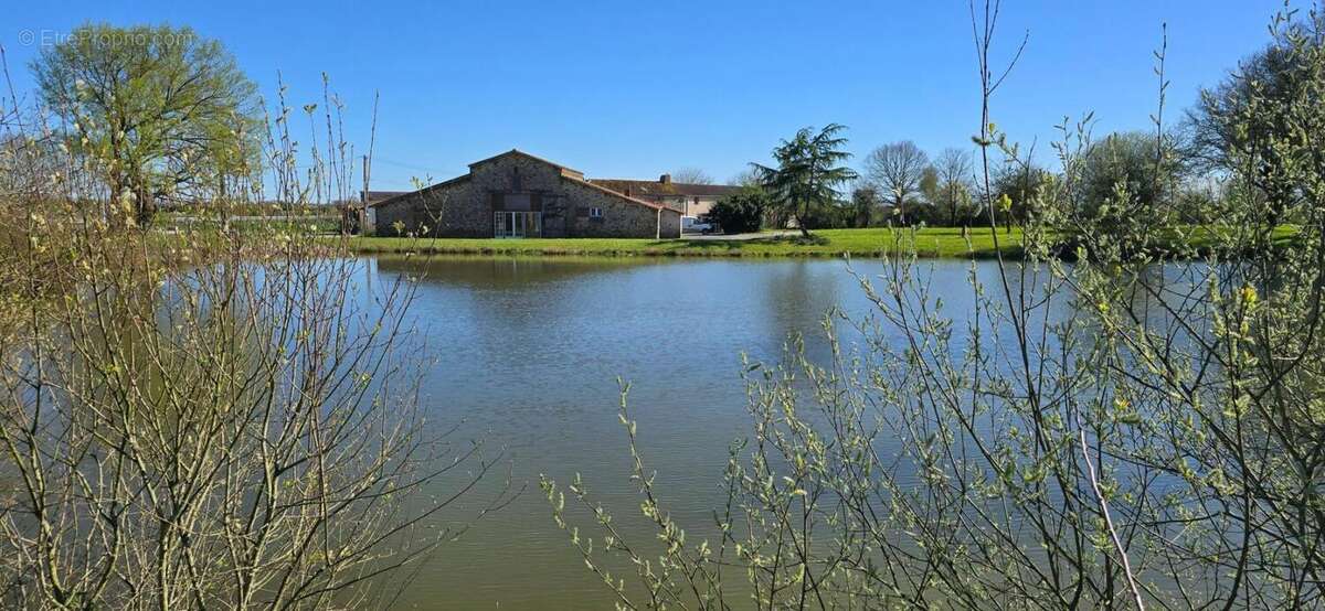 Maison à CHAVAGNES-EN-PAILLERS