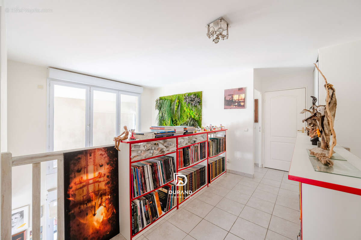 Appartement à MARSEILLE-2E