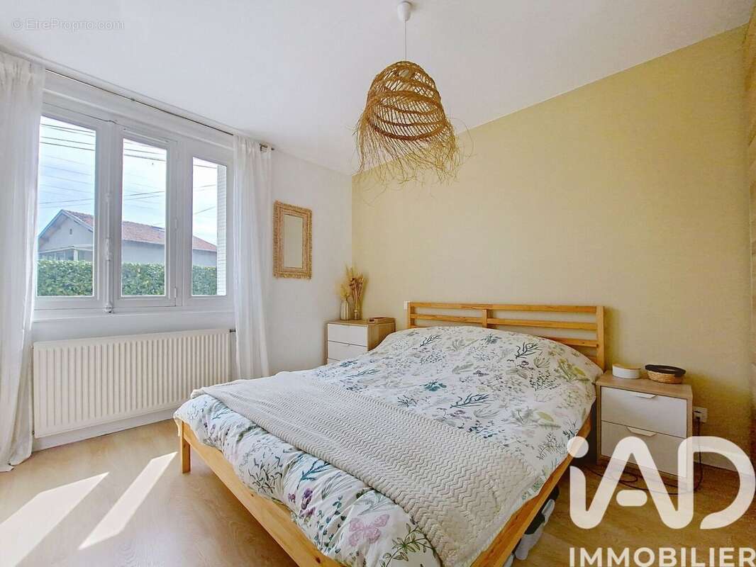 Photo 9 - Maison à PONT-DE-CHERUY