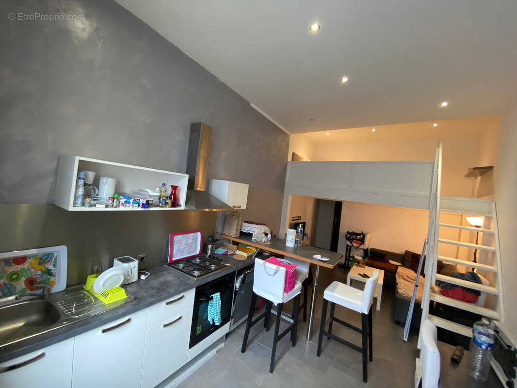 Appartement à SAINT-ETIENNE