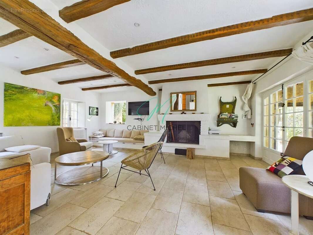 Maison à LE ROURET