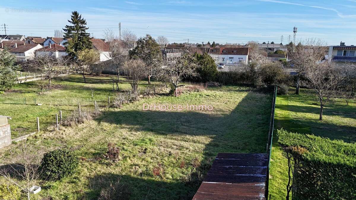 Terrain 1017 m² à Villemandeur  - photo 6