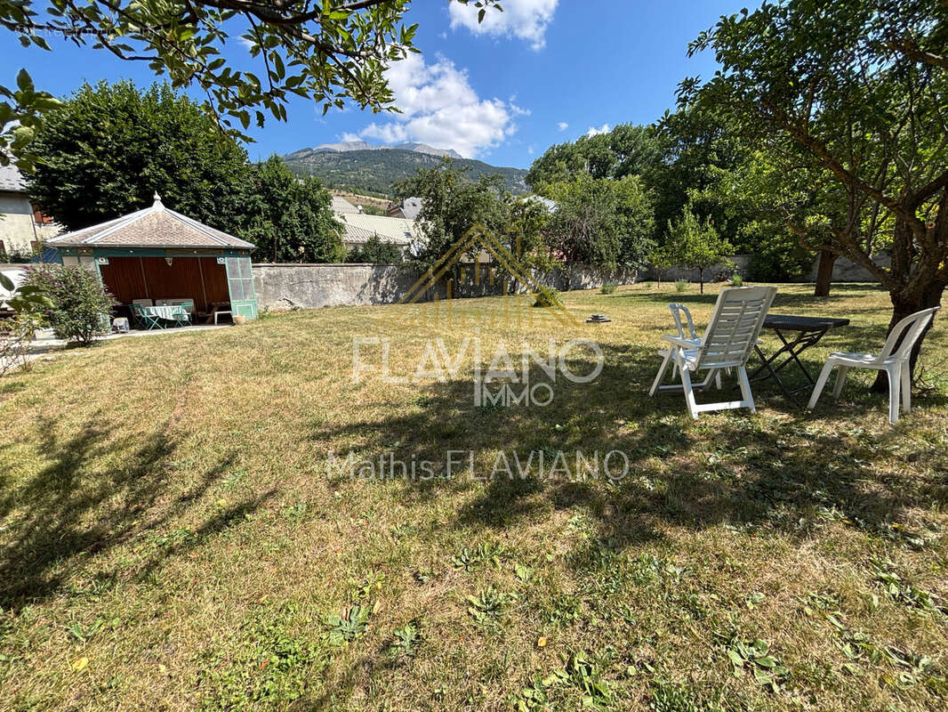 Villa mexicaine - terrain constructible - centre-ville - barcelonnette - photo 5