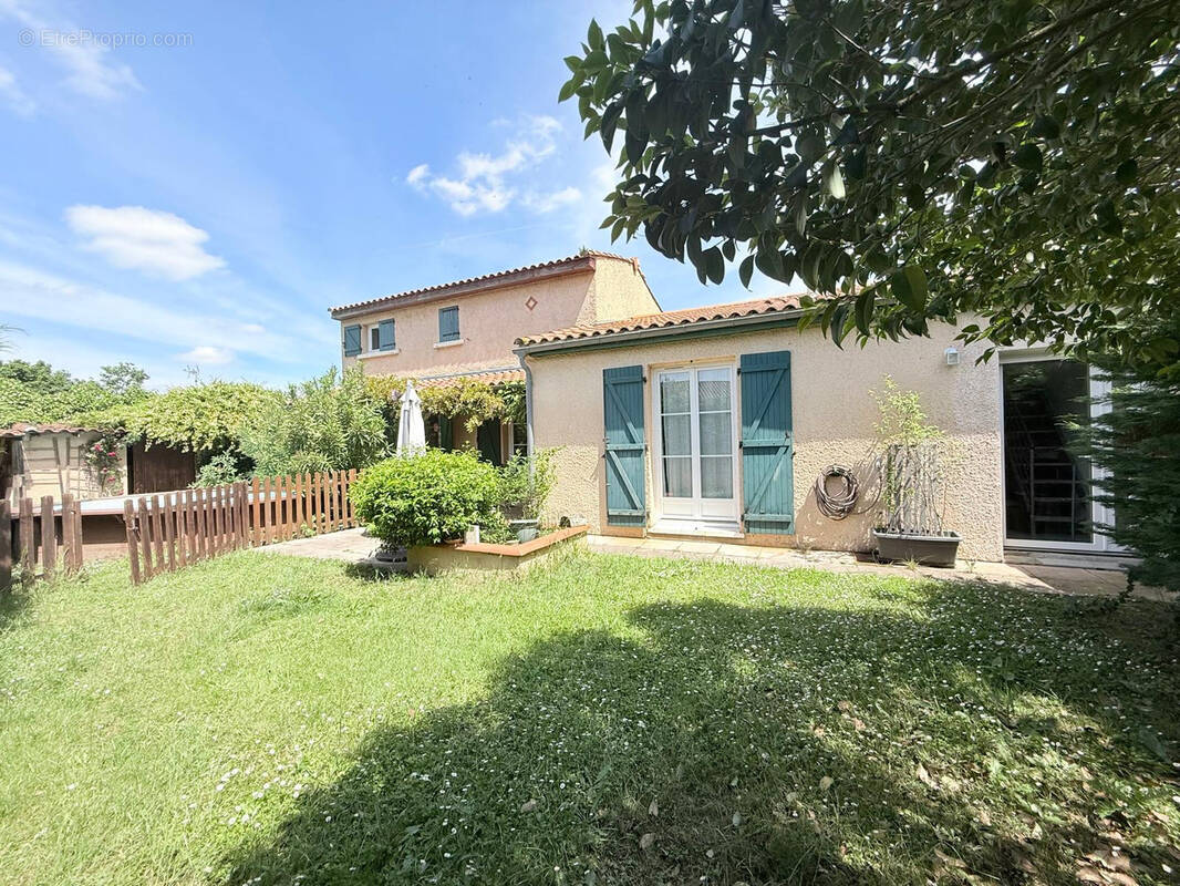 Maison à LABARTHE-SUR-LEZE