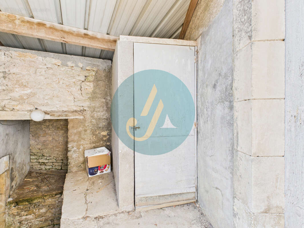 Maison à MESVES-SUR-LOIRE