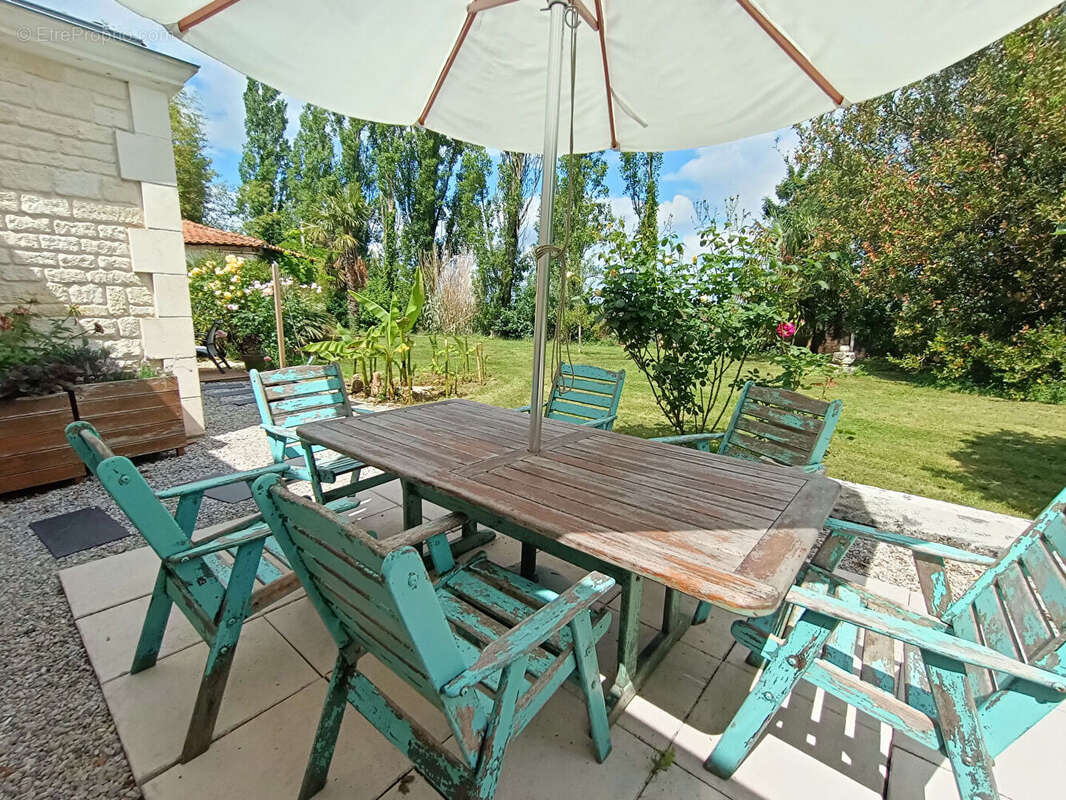 Maison à TONNAY-CHARENTE