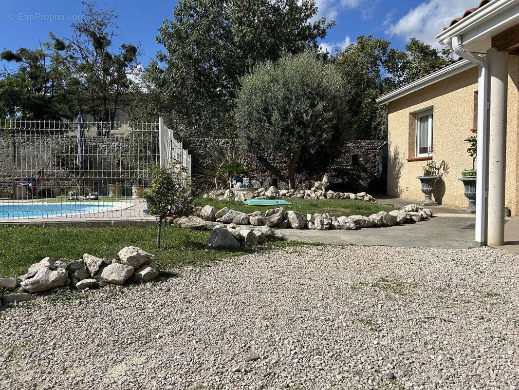 Maison à CARBONNE