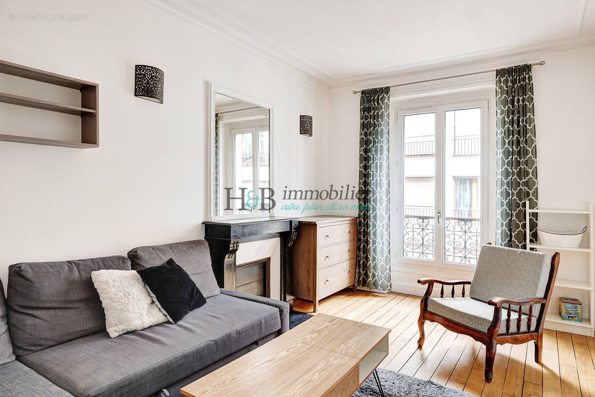 Appartement à PARIS-18E